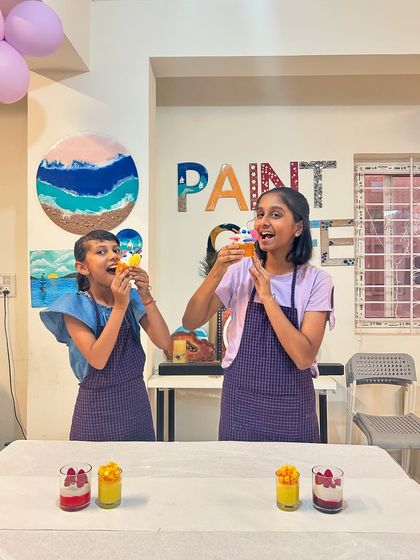 Paint Cafe Studio - Art & Craft Workshops Dessert & Designer Candle Making photo 42