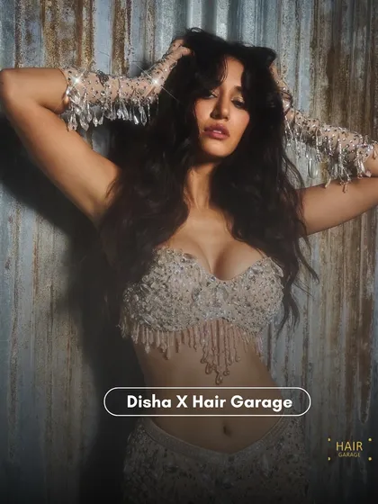 A powerful and confident shot. The combination of the sparkling outfit and the glamorous makeup I created for Disha made for an unforgettable IPL look.