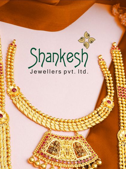 This bridal set features a unique temple-inspired design on the necklace pendant. The matching side pieces create a complete, cohesive look that is both traditional and distinctive.