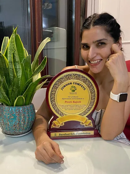 I am deeply honored to receive this award from the Barefoot Edu Foundation for my contribution as a judge at their street play competition. It is a joy to support and empower young voices.