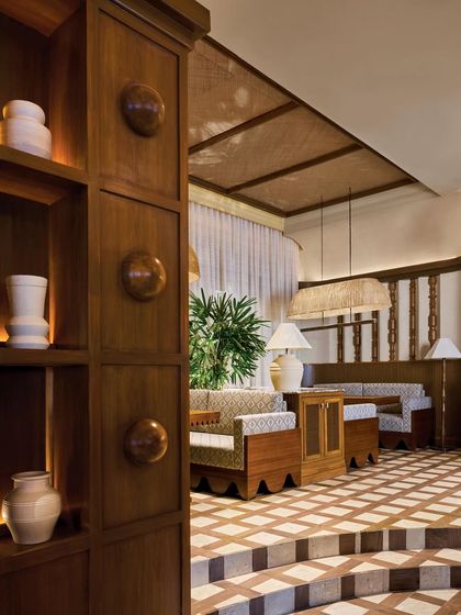 Atmospheric Hospitality: Restaurants & Bars photo 50