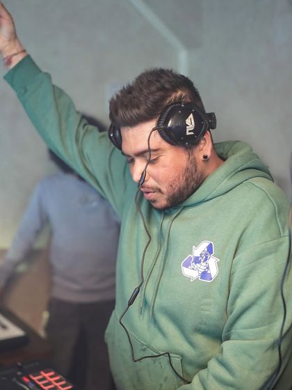 Behind the Decks: The Art of the Mix photo 39