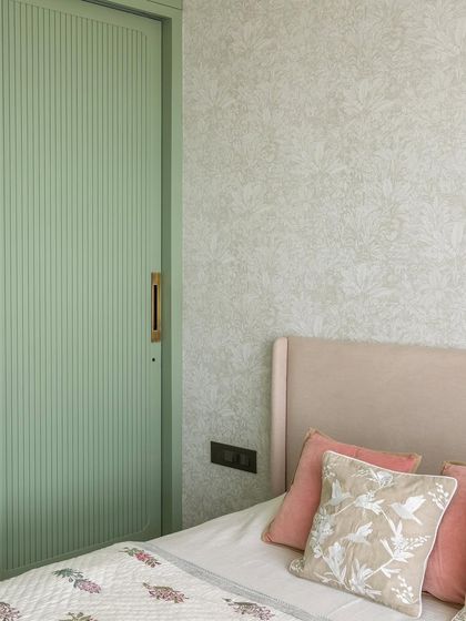 Project: Top Floor Retreat (Vibrant City Living) photo 5