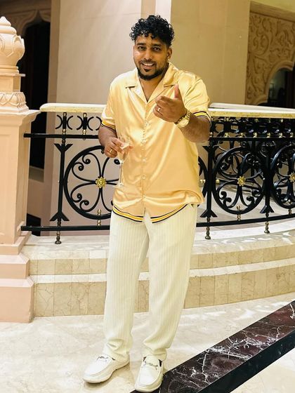 DJ Diwu - DJ for Events The Artist: Behind the Decks photo 11