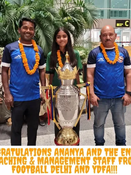 We are incredibly proud of Ananya, one of our rising stars, who was selected for the Delhi state team. Here she is with our coaches, celebrating Delhi's runner-up position in the All India Sub-Juniors Girls Tournament.