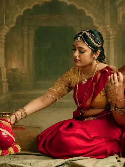 The little Krishna helping his mother. These narrative shots make for incredibly powerful and memorable images.