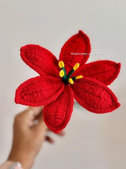 Shikha Agarwal - Crochet Flower Bouquets & Arrangements Delicate Lilies photo 5