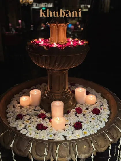 Every Roohani Wednesday is marked by our magical floral shower. This beautiful ritual, combined with indulgent food and exotic drinks, creates a night of peace, beauty, and rhythm.