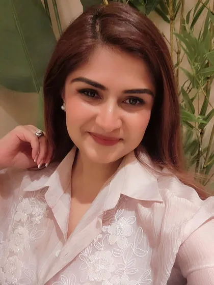 This is the effortless radiance that comes from wearing your personal colors. On this day, I chose a soft, embroidered blush shirt that harmonizes with my skin's undertones. When your colors are right, you do not need filters; your natural glow becomes your best accessory.