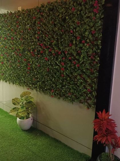 Wall Mind - Artificial Green Grass Commercial & Event Spaces photo 5