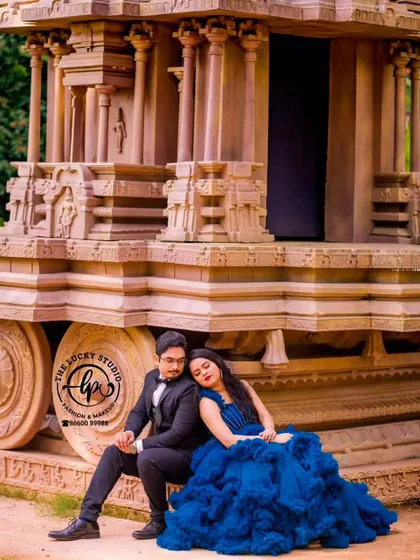 I help you find the perfect outfit to match your chosen photoshoot location. This royal blue ruffled gown creates a beautiful contrast against the traditional architecture of this stone chariot.