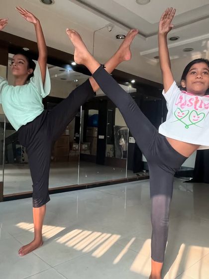 Subham Chail Performing Arts - Dance Instruction Ballet Training (Grace & Discipline) photo 25
