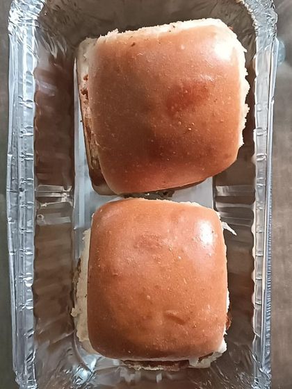 Another look at my special Vada Pav, a perfect snack to satisfy your hunger pangs.