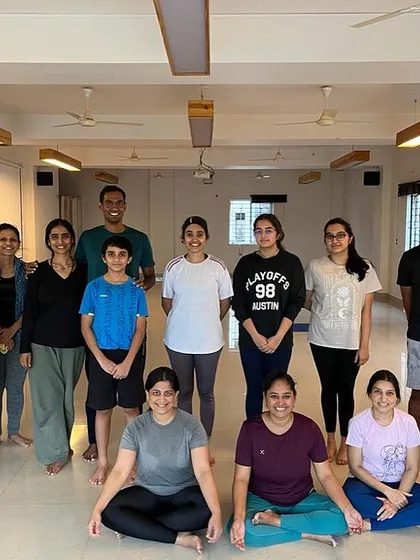 Another photo of our students with guest teacher Kapil. These visits enrich our shala and strengthen the bonds of our wider yoga community.