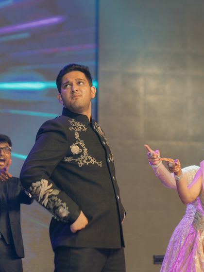 A groom's performance full of expression and humor. We work with each performer to bring out their unique personality on stage.