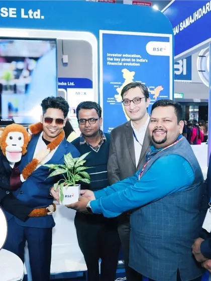 A moment of appreciation from the Bombay Stock Exchange. Receiving this plant is a great gesture, showing that our message of financial growth is resonating with the very institutions that drive it.