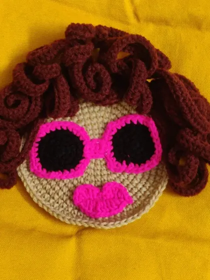 Look at this crochet diva! I designed this fun appliqué with her curly hair and cool pink shades to add personality to tote bags. These little custom details are what make a piece truly special and one-of-a-kind.