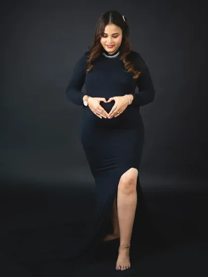 Lens And Stories - Maternity Photography The Glow of Motherhood: Solo Portraits photo 31