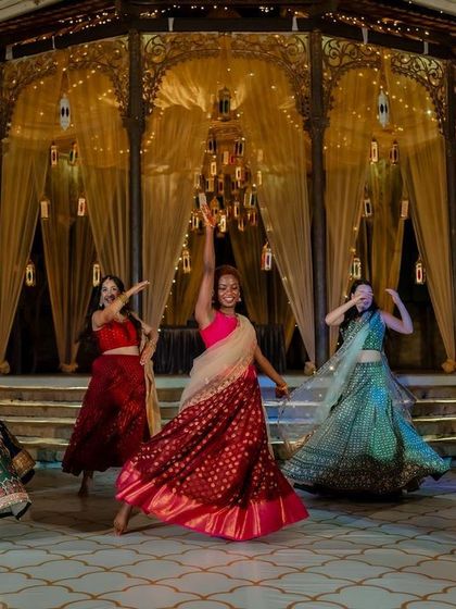 Journeys By Vivek - Wedding Cinematography Grand Celebrations: Sangeet & Receptions photo 15