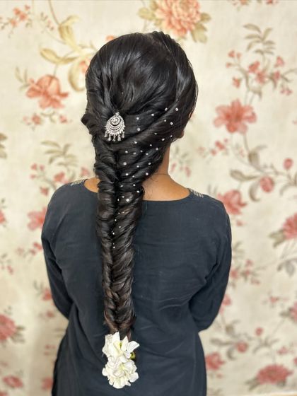 Dakshayini - Hairstyling Academy & Workshops Modern & Intricate Braids photo 7