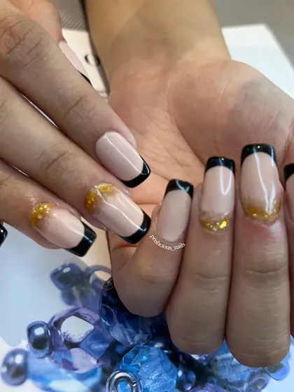Another view of the black French and gold glitter set. The contrast is so striking and elegant.