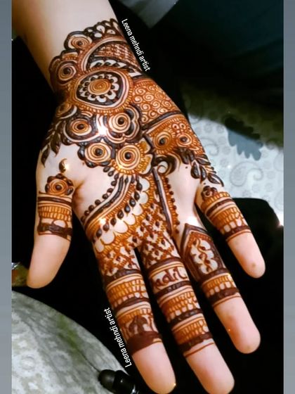 Mehndi for Family & Guests (Siders) photo 28