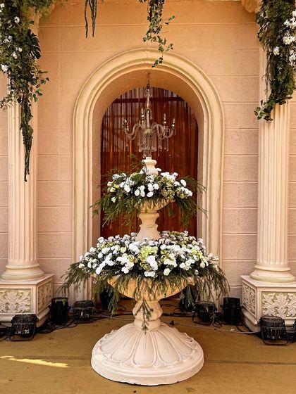 Ethereal Gardens: White & Green Decor photo 24