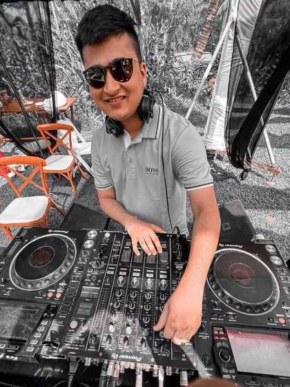 Sundowners & Pool Parties photo 12