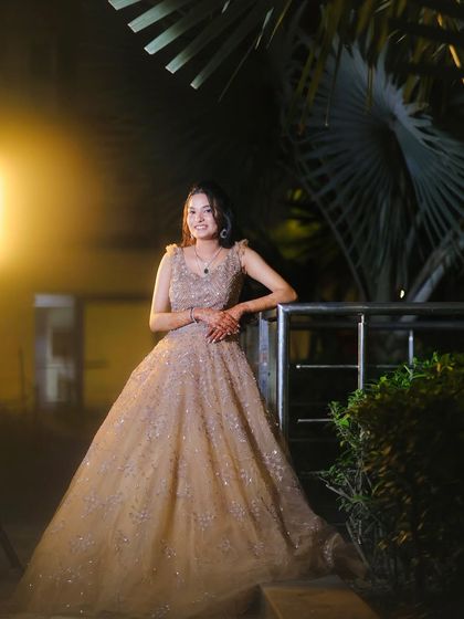 A final shot of this happy bride-to-be.