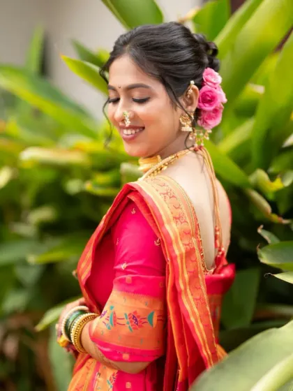 Enhancing her natural beauty. This bride's look is all about glowing skin, soft eyes, and a comfortable feel.