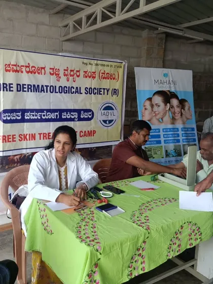 Attending to a patient at the free skin treatment camp. These initiatives allow us to address skin diseases in underserved populations.