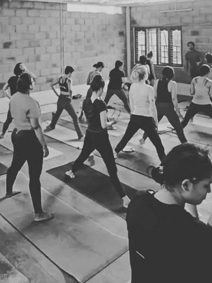 Gowri Murthy - Yoga & Mindful Movement Workshops & Retreats: Our Community photo 30