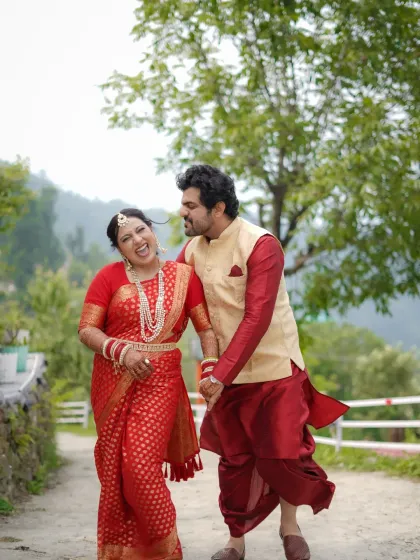 That uninhibited laugh you only share with your favorite person. My goal is to capture the real, joyful moments that happen when you forget the camera is even there.