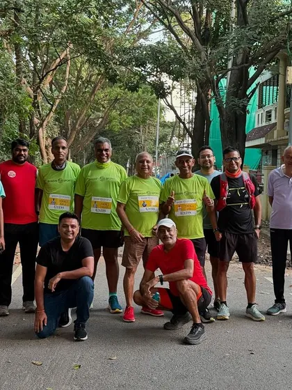 Our community coming together to flag off the Deccan 200 Miler team. The #HustleFam is always there to support our runners, whether it's for a 5K or a 320K.