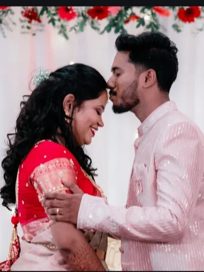 A tender forehead kiss, a classic shot that we capture to signify the love and affection in your relationship.