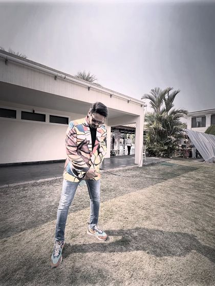 Pool Parties & Sun-Kissed Carnivals photo 8