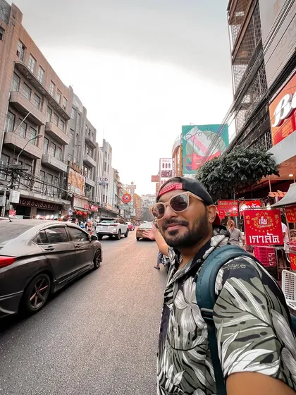 Hitting the streets of Bangkok with your crew. I know the best spots for food, shopping, and sightseeing, and I build them into your private group's travel plan.