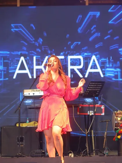 Another angle from the Chandigarh performance, this time with the dhol visible, ready for some Punjabi beats.