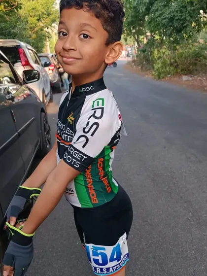 Our skater Samuel looking focused and ready for a road practice session. This is the determination that leads to success in competitions.