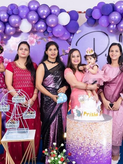 All the lovely ladies celebrating at the purple floral party.