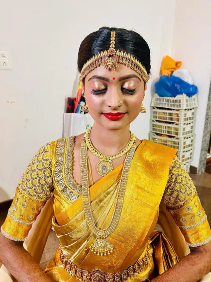 Another shot of the bride's flawless makeup, ready for her big day.