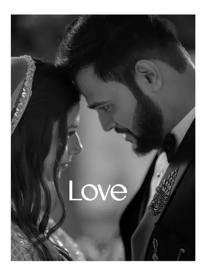 An intimate black and white moment between the couple. I believe these quiet, unposed shots are where true emotions are found, creating powerful and everlasting memories.