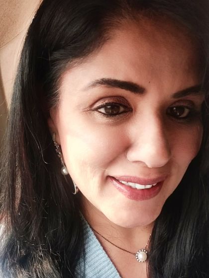 For a lunch catch-up with a new friend, I kept it simple and comfortable with white linen pants and a powder blue pullover, accessorized with a delicate pearl pendant.