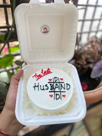 Another angle of our popular "Best Husband/Dad" bento cake. It's the perfect, thoughtful gift for the new father in your life.
