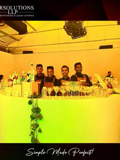 Another shot of our expert bartending team at the Garnier launch event. Our staff is trained to be efficient, professional, and engaging, enhancing the guest experience.
