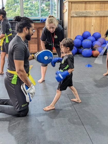 Focus and determination in every session. Little Kikker Lucas is showing us how it’s done with his strong stance and guard.