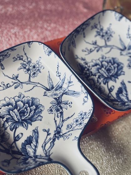 These beautiful blue and white ceramic platters were part of a curated Diwali hamper, blending utility with timeless design.