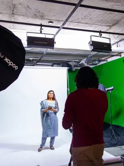 A look at our green screen and white screen setup for a commercial shoot with Simple Advertising Ideas. This allows for versatile post-production possibilities.