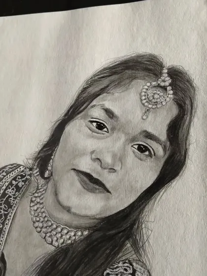 This follower sketch captures a woman in traditional attire, complete with a maang tikka and necklace.