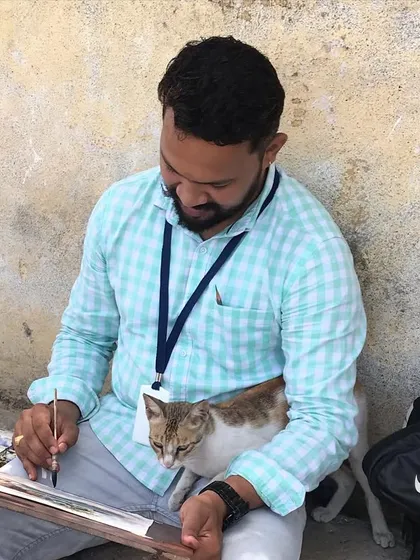 Another shot with my feline friend, who seemed quite interested in the painting process.